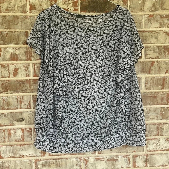 Lane Bryant Black Gray White Sheer Leaf Pattern Blouse - Picture 1 of 9